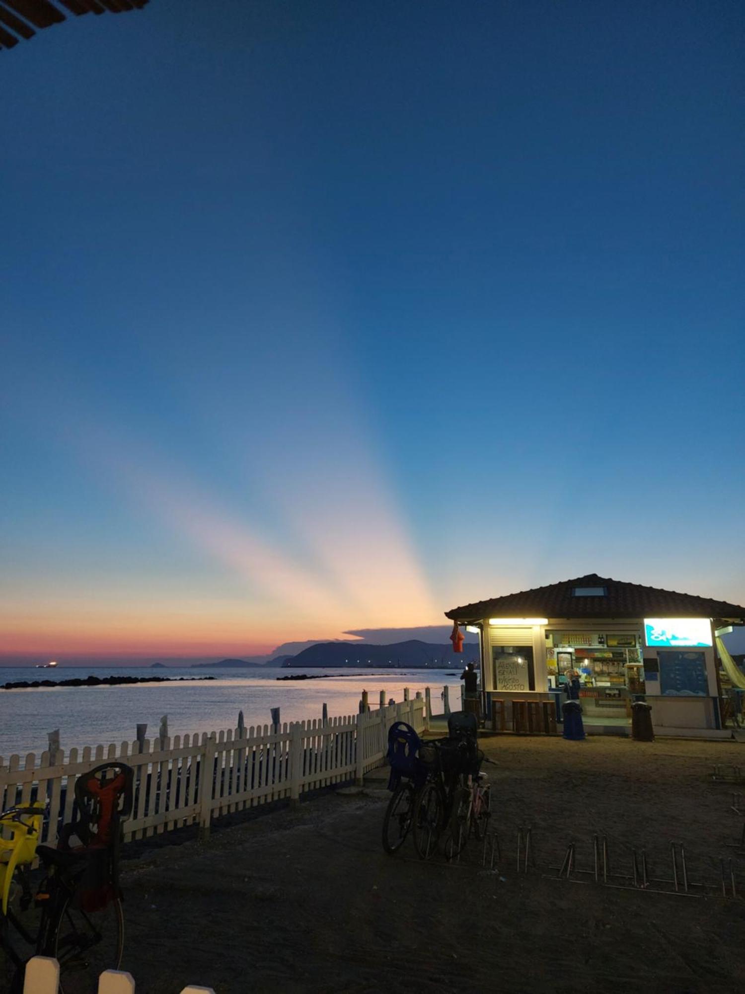 Appartamento Al Mare Di Liguria E Toscana Marina di Massa Exterior foto